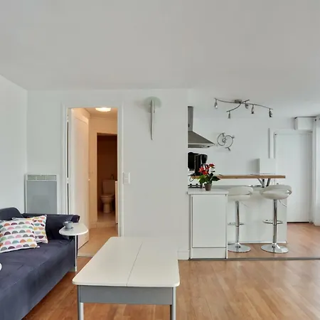 Apartment 3 People - Center By Weekome